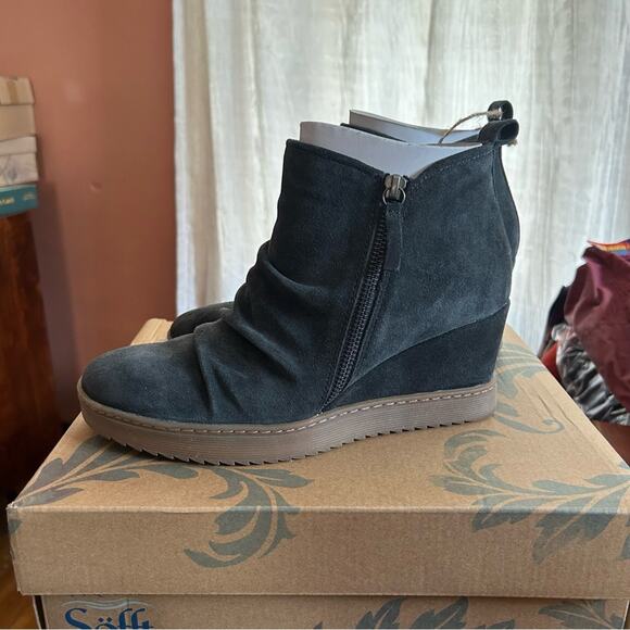 Sofft Emeree Saddle Suede Leather Ankle Boots Zip Booties Wedges Gray NEW Size 9 - Picture 1 of 8